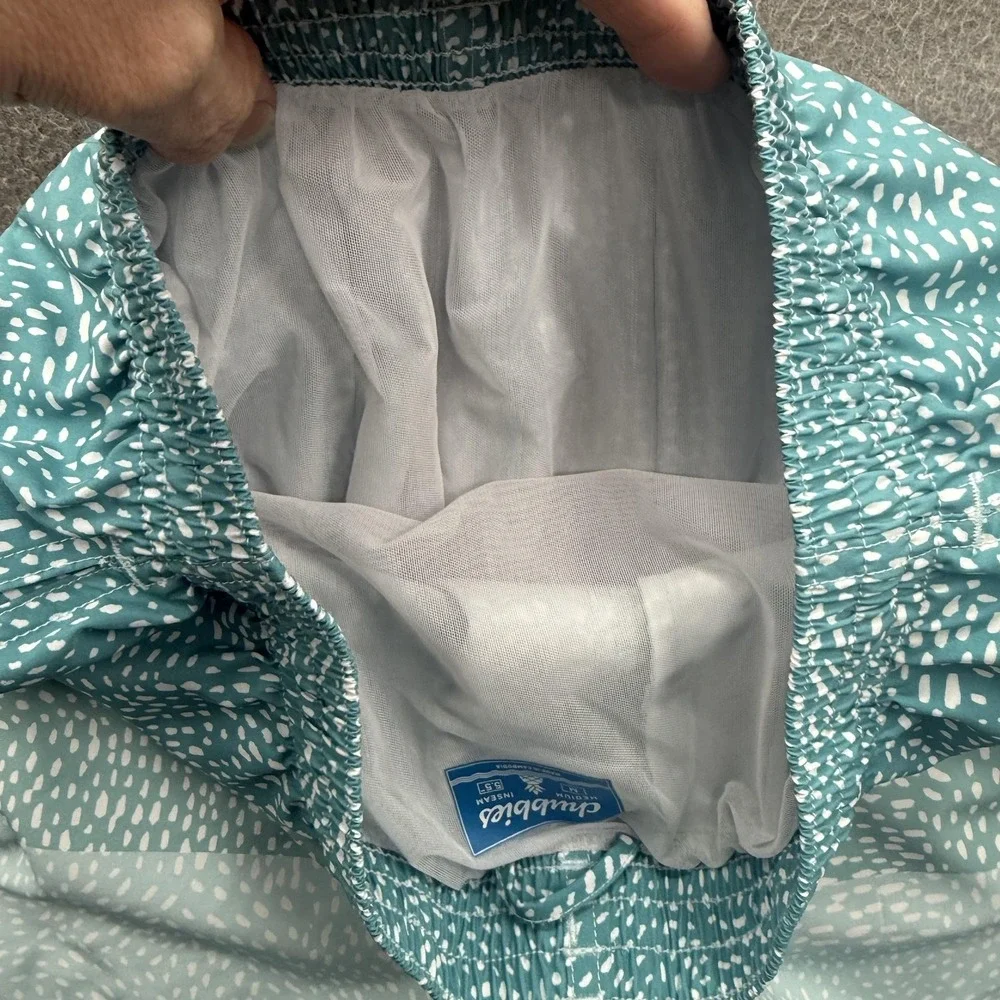 Chubbies Swim Trunks Mens Medium Blue Teal Spotted 5.5 Inseam Lined Stretch